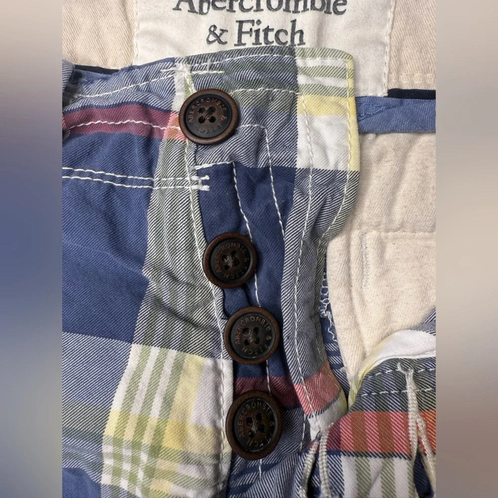 Abercrombie & Fitch Men’s Blue Plaid Chino Shorts Button Fly Size 28
